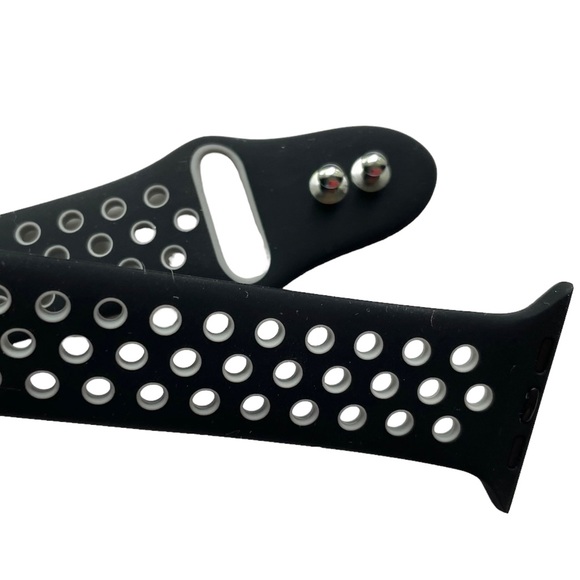 5/$20 NEW Black / Gray HOLES Silicone Sport Band Apple Watch 44/45/49 mm - Picture 6 of 8